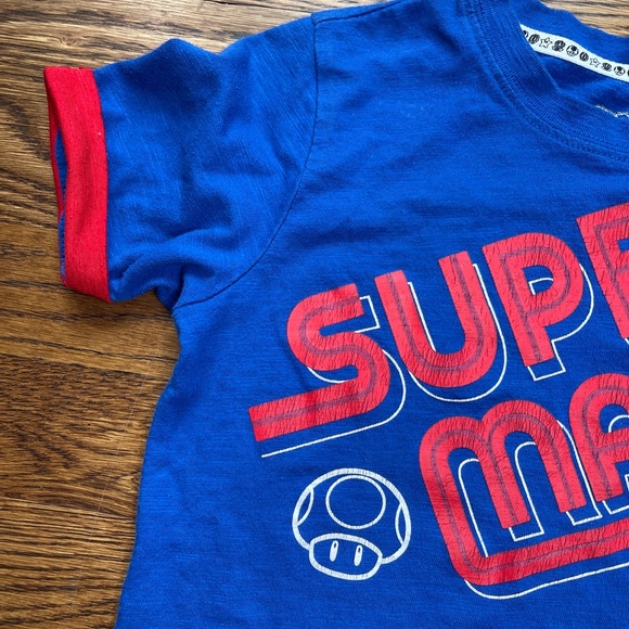 Super Mario Graphic T-Shirt - Picture 2 of 11